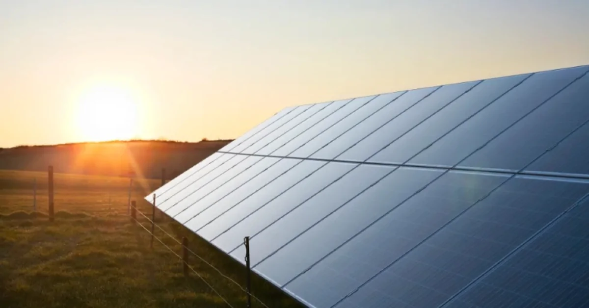 Cientistas desenvolvem processo inovador para reciclar resíduos de painéis solares