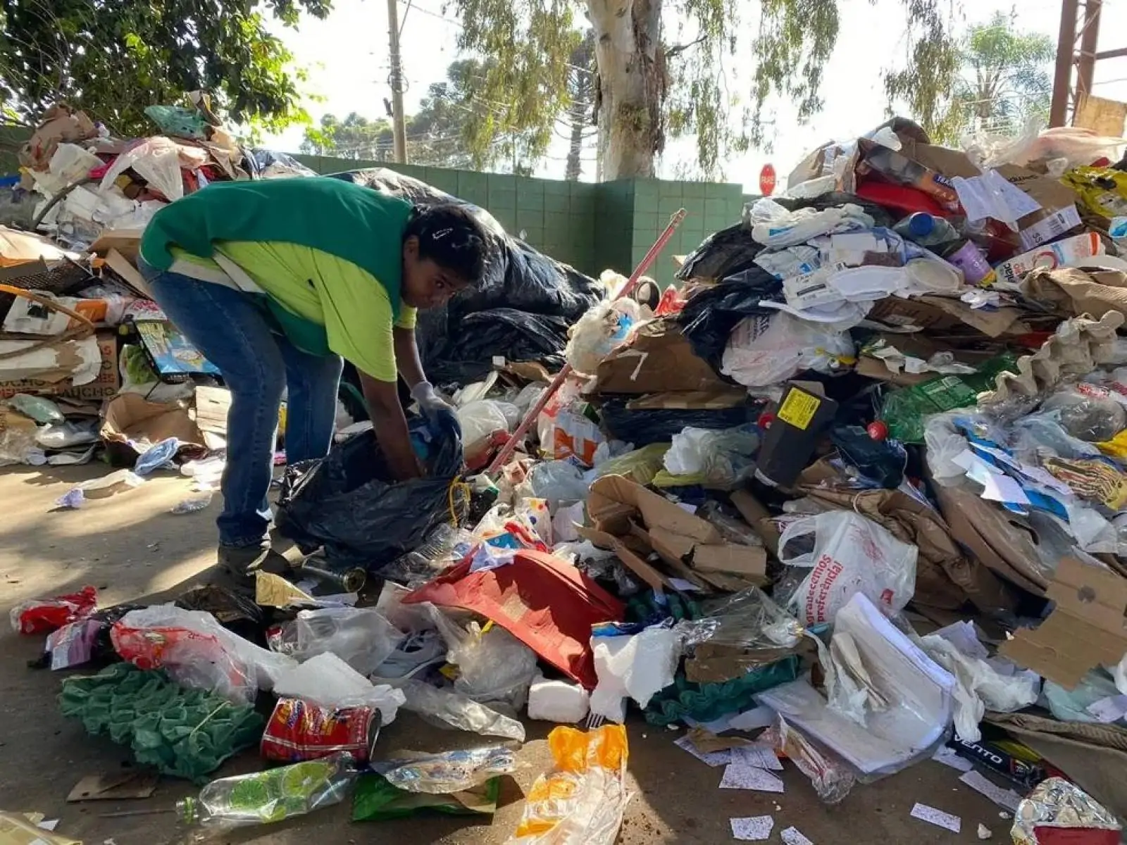 40% dos resíduos recolhidos em Maceió poderiam ser reciclados se fossem separados da forma correta