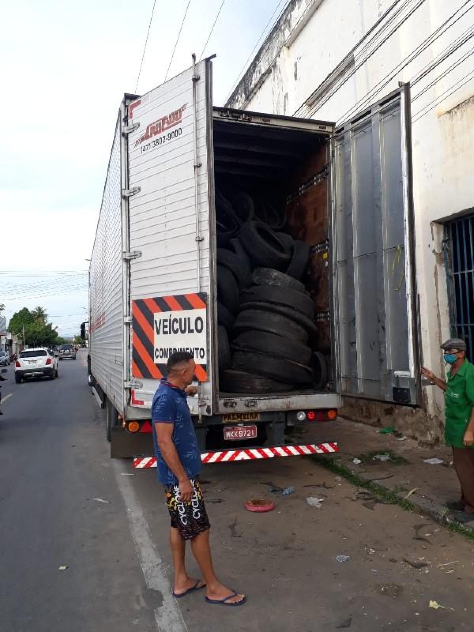 Amaju destina 60 toneladas de pneus para reciclagem