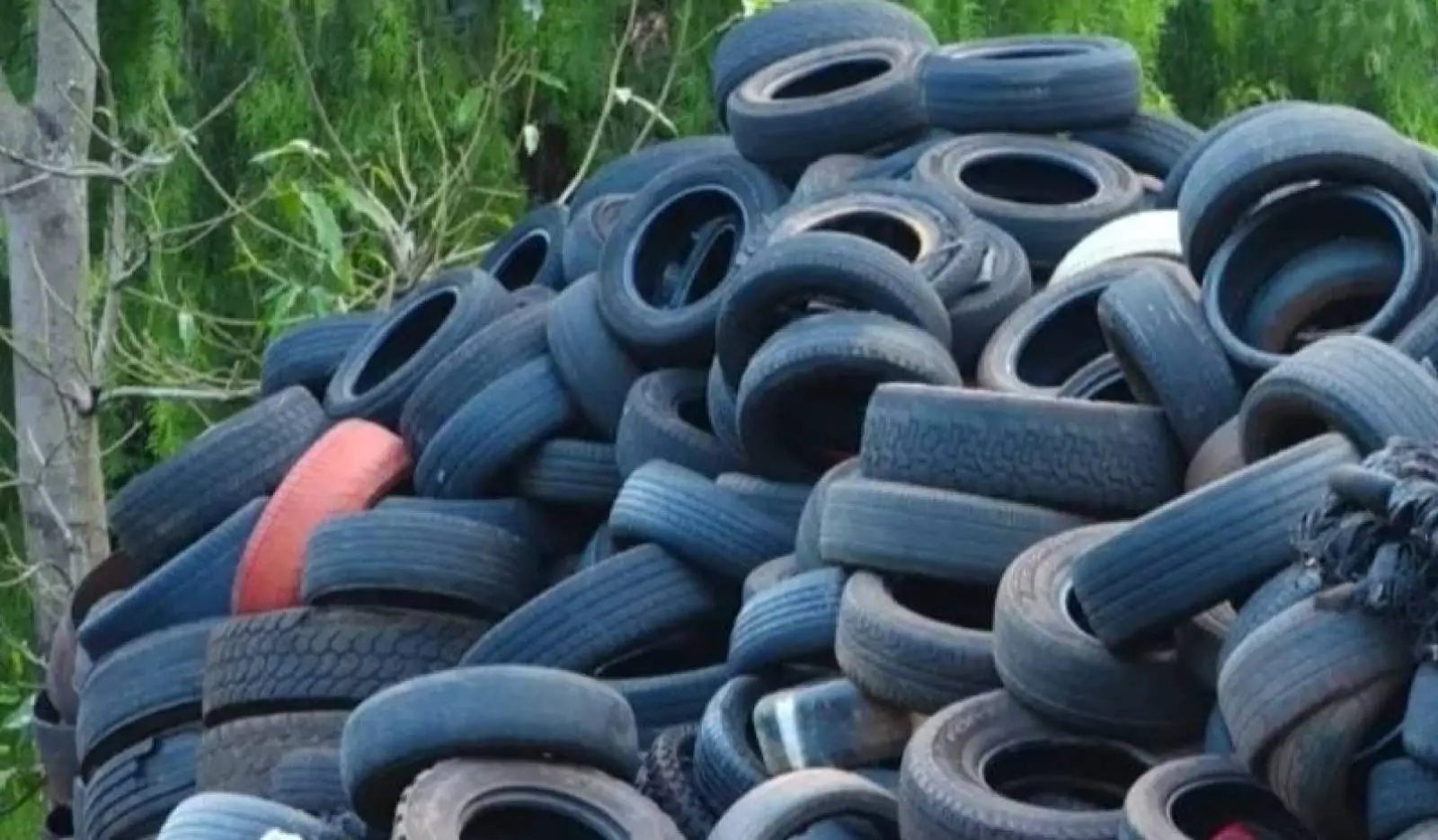 Artigo - Reciclagem de pneus inservíveis: avanços, aplicações e perspectivas no Brasil