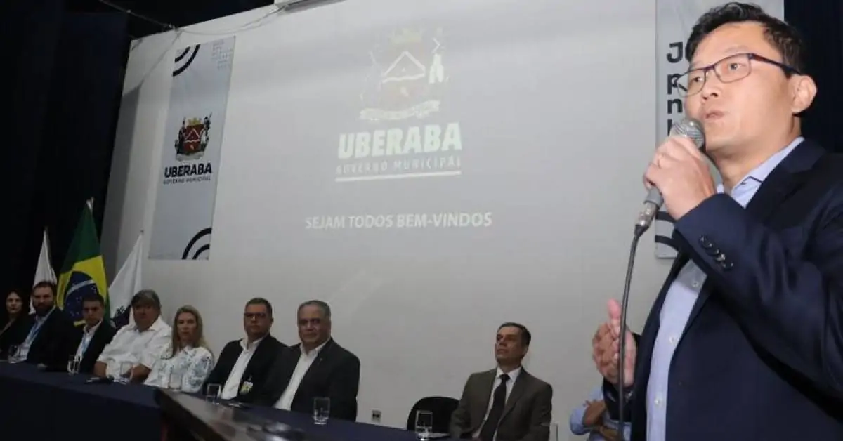 Assinado o primeiro contrato de concessão para o manejo de Resíduos Sólidos Urbanos 
