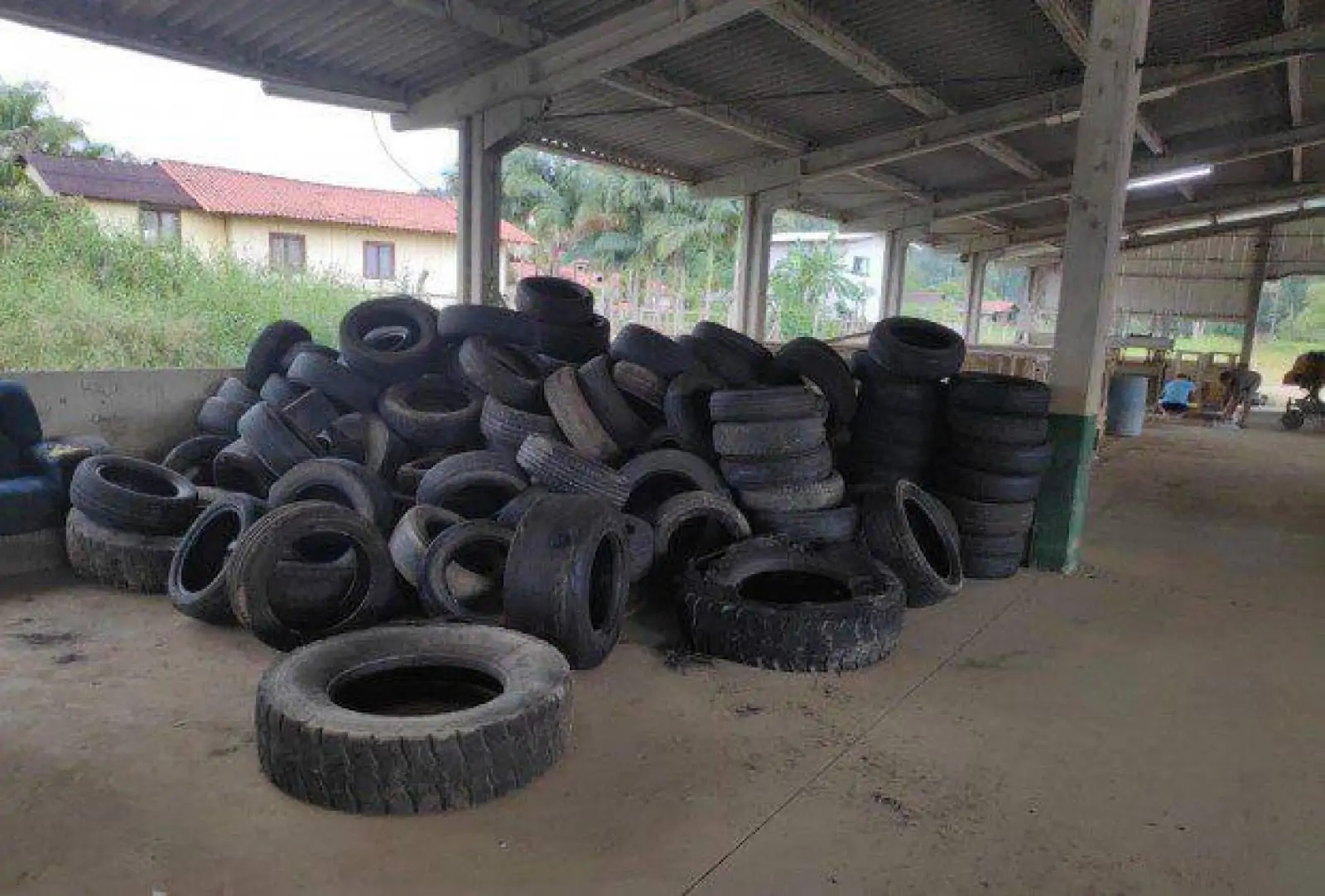 Campanha de Recolhimento de Pneus segue até a sexta-feira, dia 26, em Presidente Getúlio
