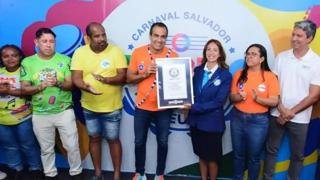 Carnaval de Salvador entra para o Guinness com maior ação de reciclagem de latinhas do mundo