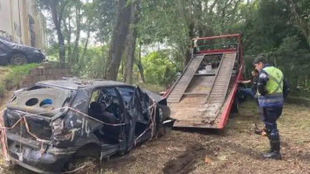 Carros abandonados recolhidos pela EPTC são encaminhados para reciclagem