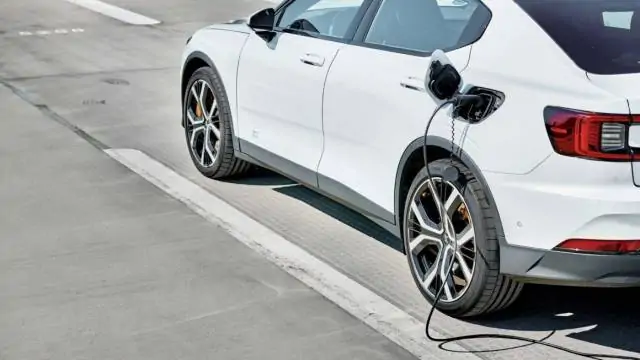 Carros elétricos usam pneus diferentes de modelos a combustão, entenda