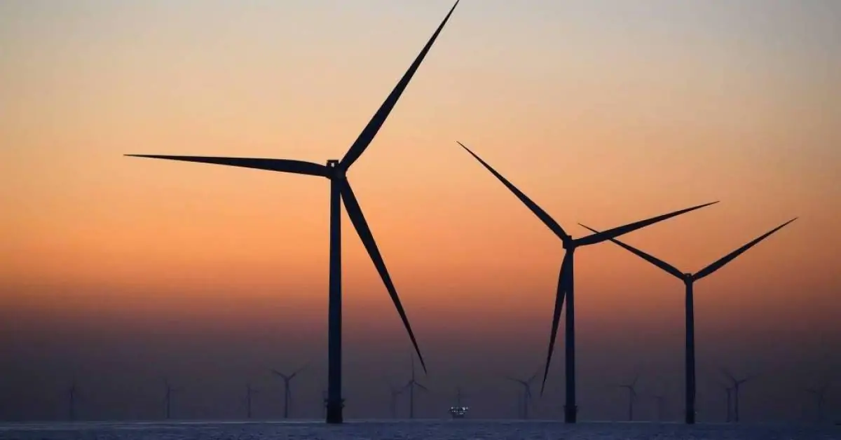 China bate recorde de instalação de energia renovável em 2024