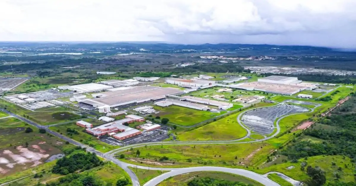 China injetou mais de US$ 100 bilhões no exterior em tecnologias de energia limpa, diz pesquisa