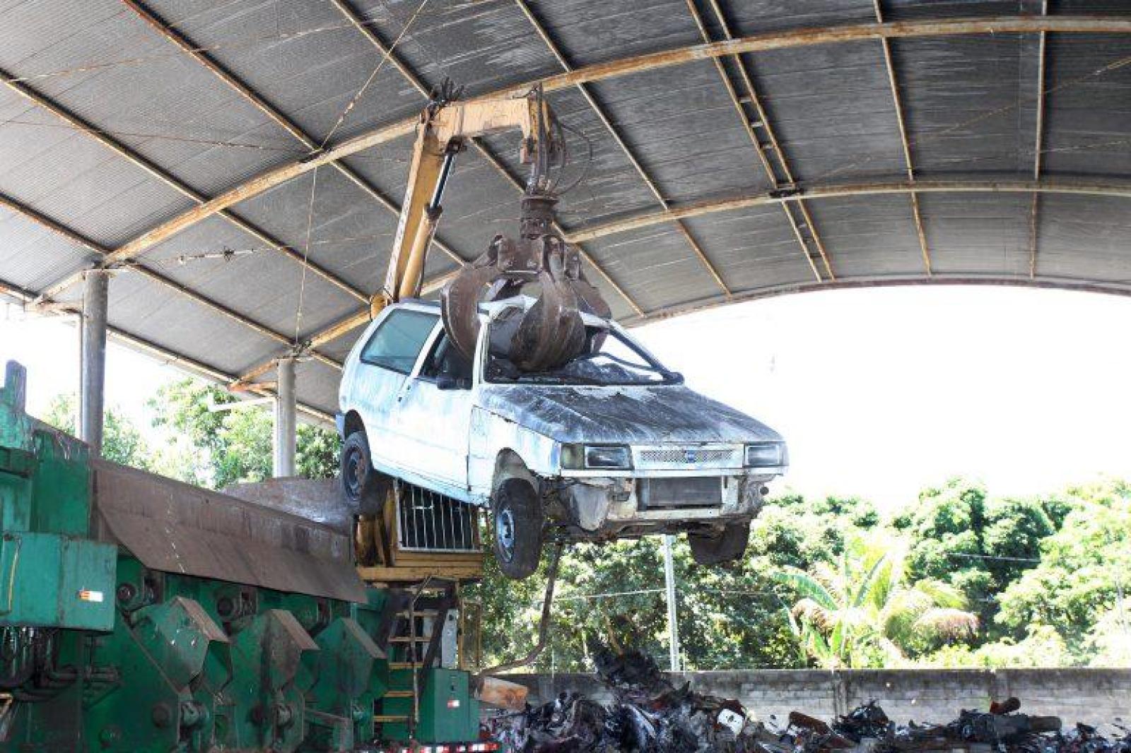 Comissão debate reciclagem de veículos no Brasil  