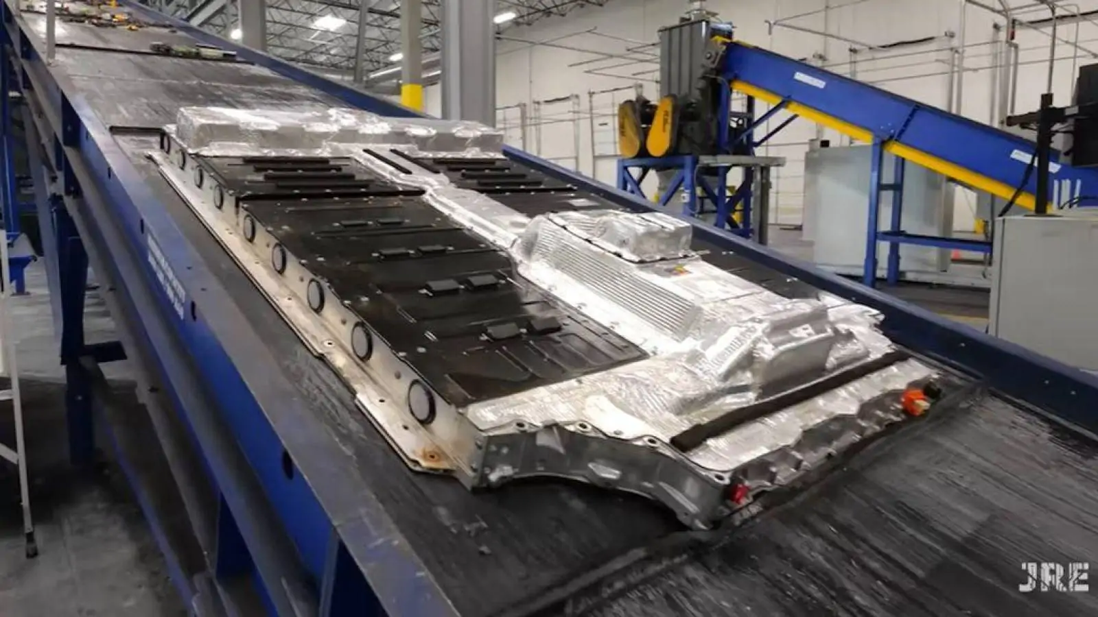 Como é feita a reciclagem de baterias usadas de carros elétricos?