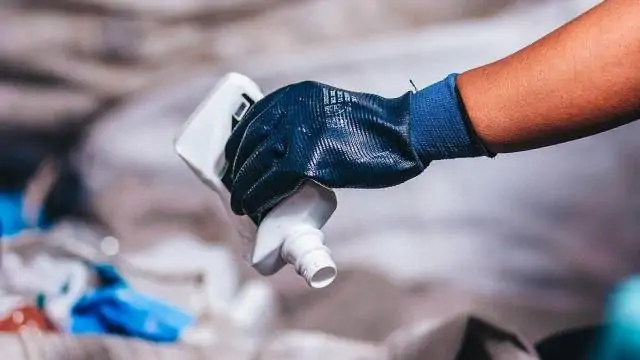 Cooperativas recebem novos equipamentos para fortalecer programa de reciclagem