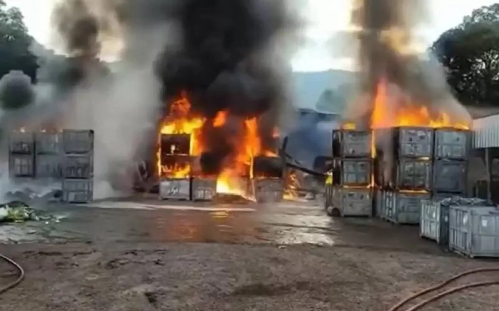 Dono de reciclagem diz que incêndio 'queimou 90% da empresa' em Ivoti