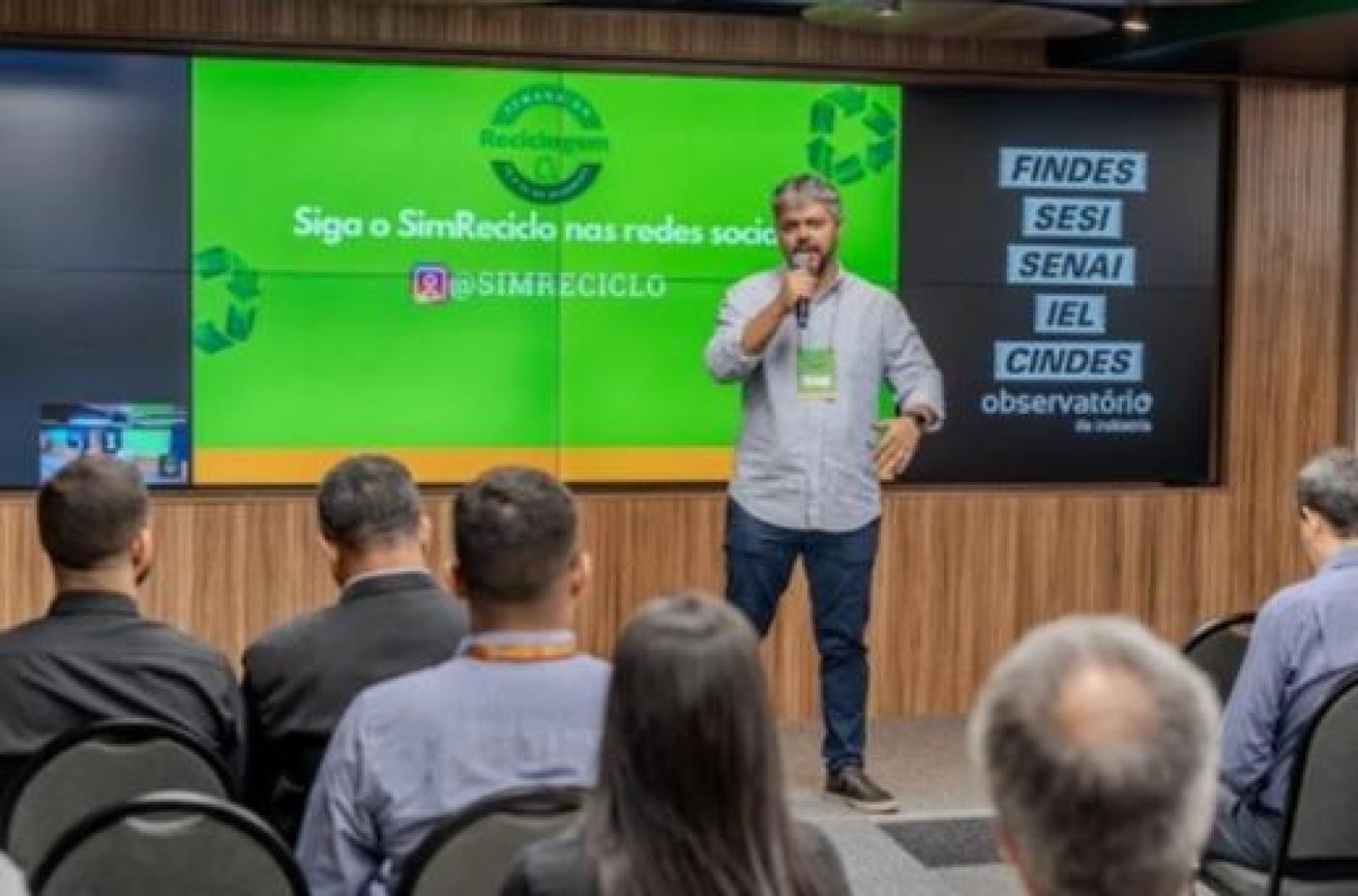 Economia circular e IA são temas no principal evento sobre reciclagem no ES