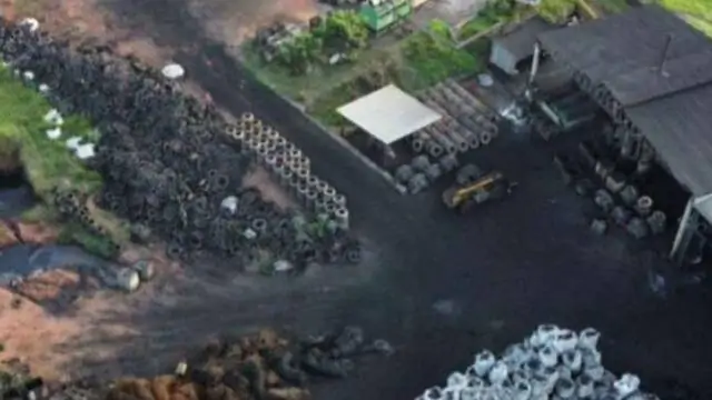 Empresa que extrai óleo de petróleo da queima de pneus funciona próximo da fronteira com o Paraguai, onde muitos brasileiros trocam os pneus de seus carros