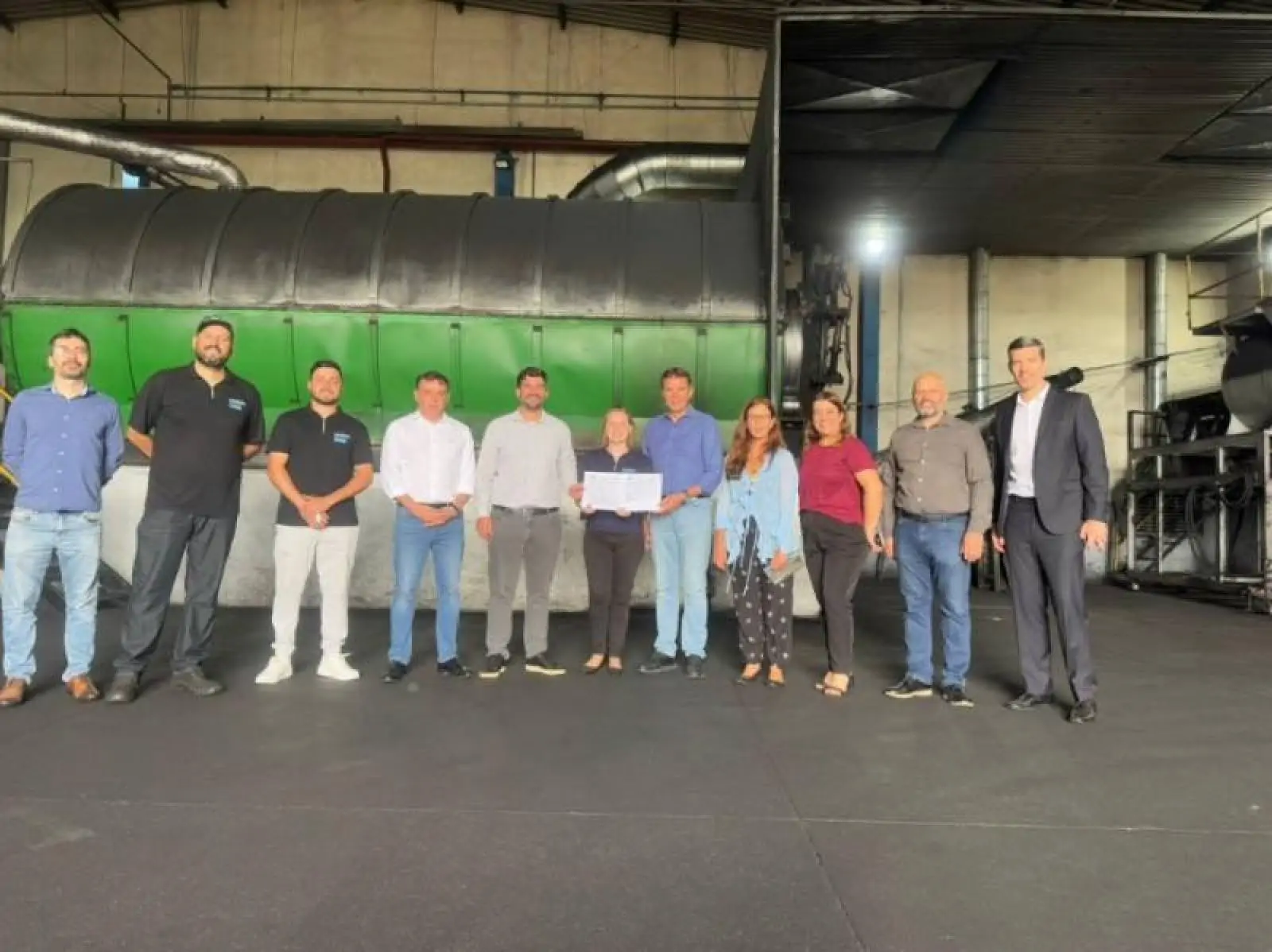 Estado entrega primeira licença ambiental de tratamento térmico para borracha