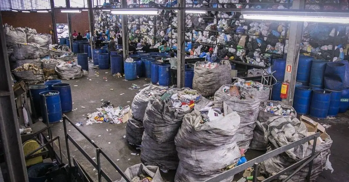 Extinção de fundos municipais pode acabar com participação popular em áreas como reciclagem