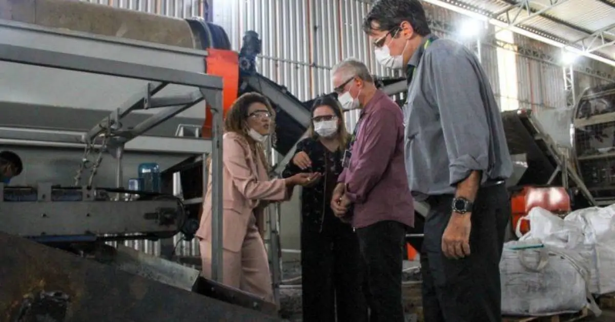 Fábrica do PIM que atua na reciclagem de pneus recebe apoio do Governo do Amazonas