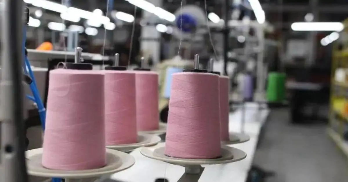 Fábrica têxtil de SC prevê a reciclagem de centenas de toneladas de fios; veja os números