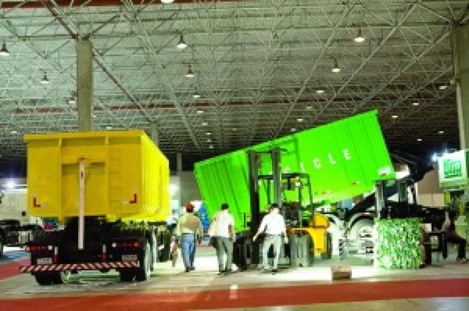 Feira reúne empreendedores do setor de reciclagem da américa latina