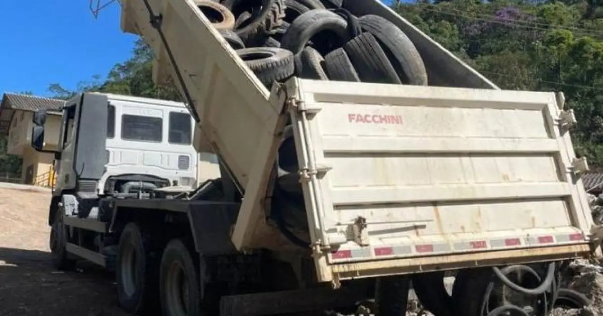 Gaspar encaminha cerca de 3 toneladas de pneus para a reciclagem