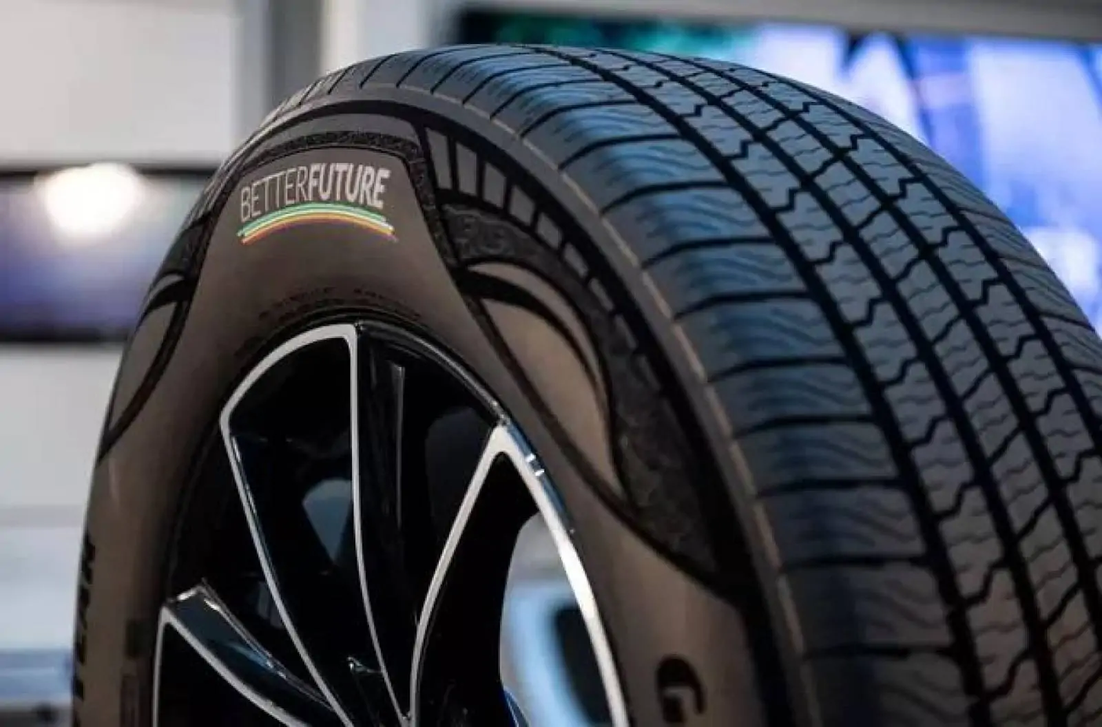 Goodyear apresenta pneu conceito feito de material sustentável