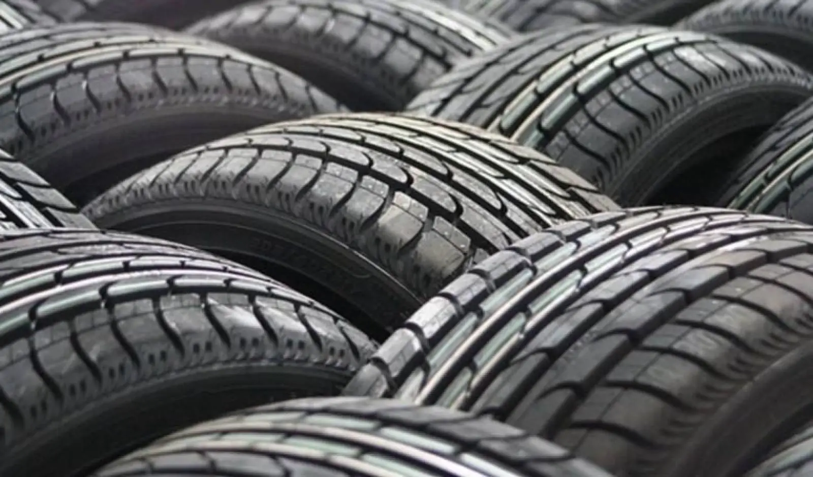 Importação de pneus cresce e indústria nacional começa a negociar layoff