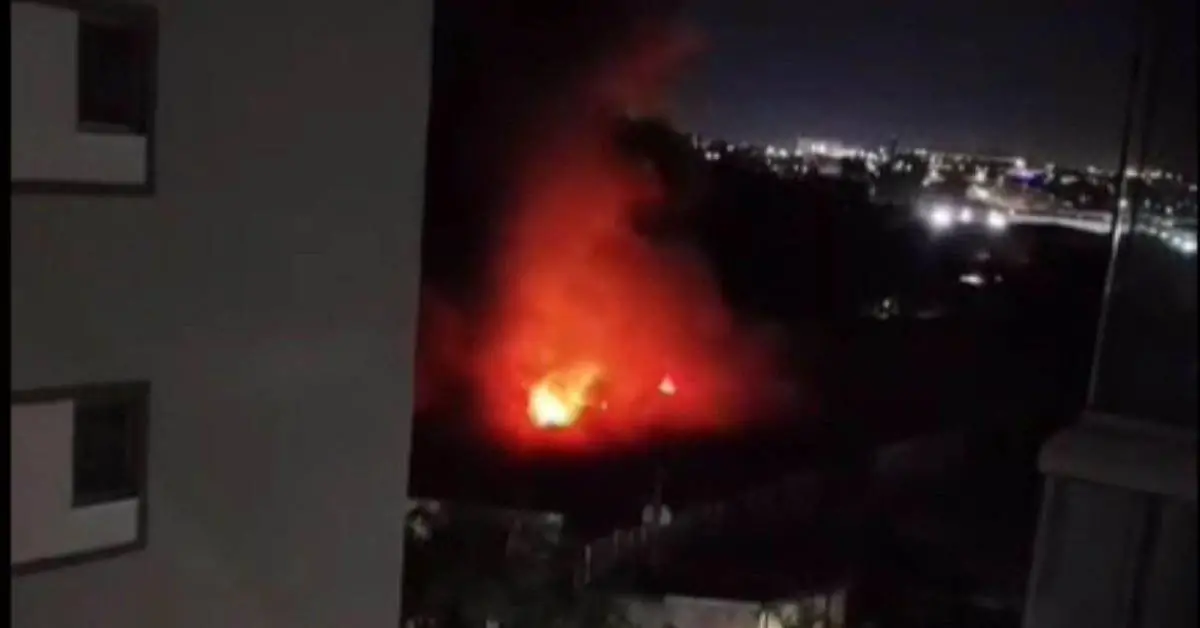 Incêndio atinge casa de reciclagem em Betim