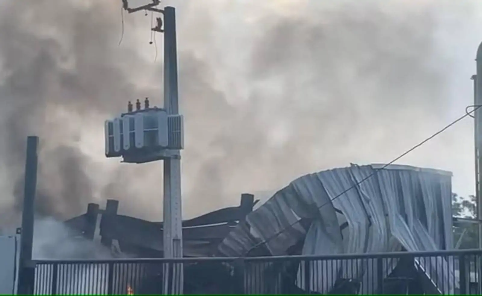 Incêndio atinge empresa de reciclagem na Zona Leste de Manaus