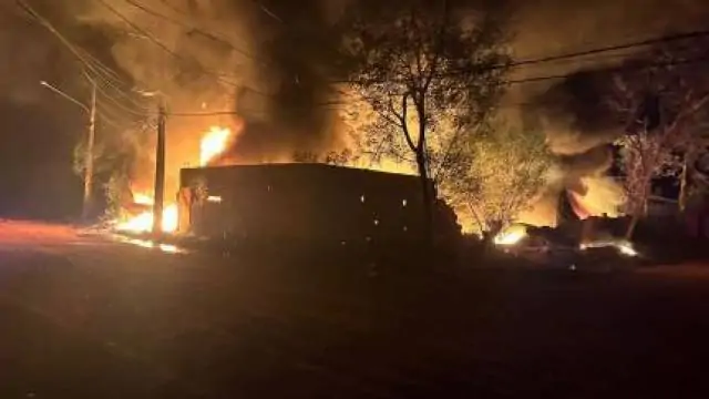 Incêndio atinge galpão de empresa de reciclagem em Várzea Grande