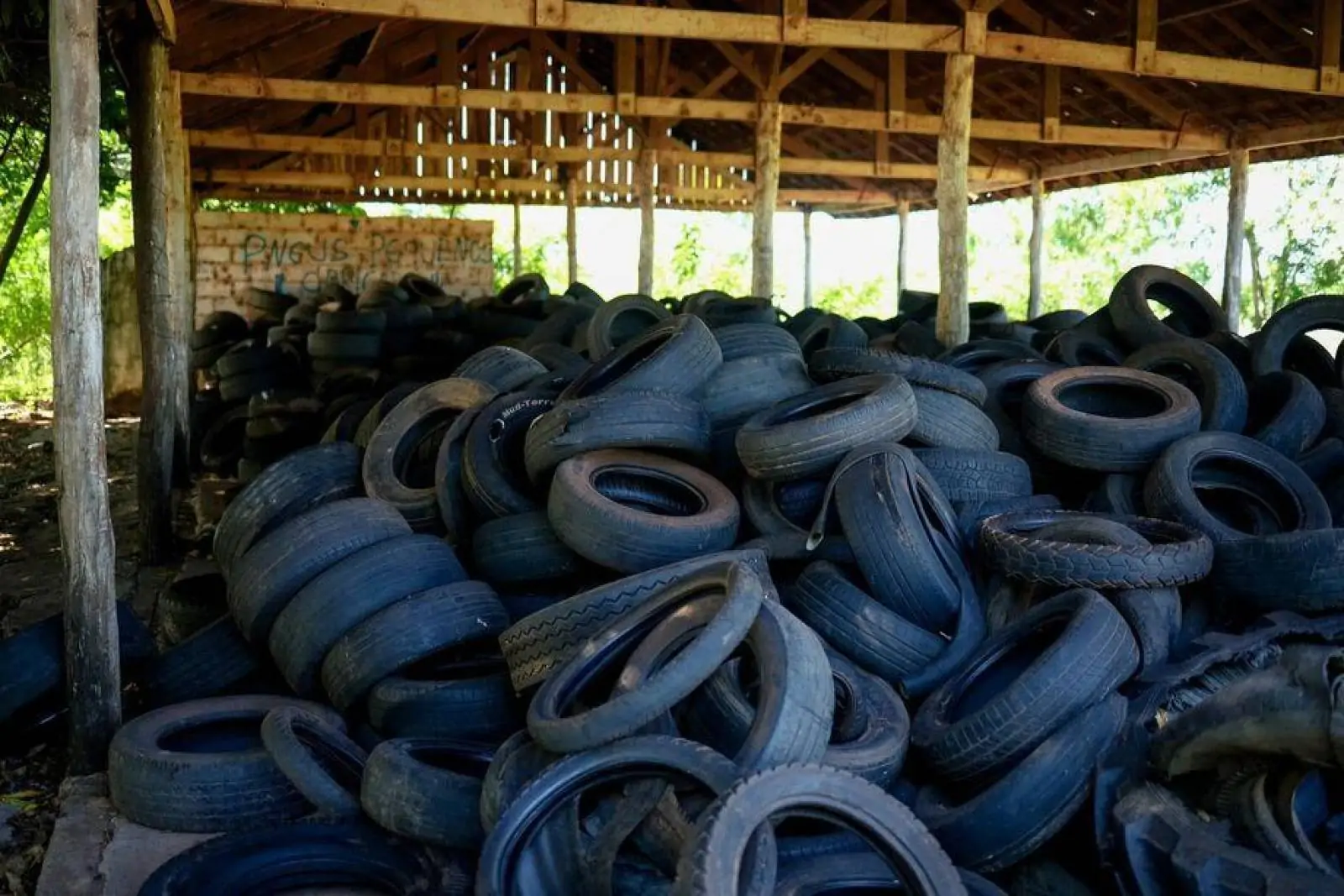 Jardim destina mais de 20 toneladas de pneus para reciclagem