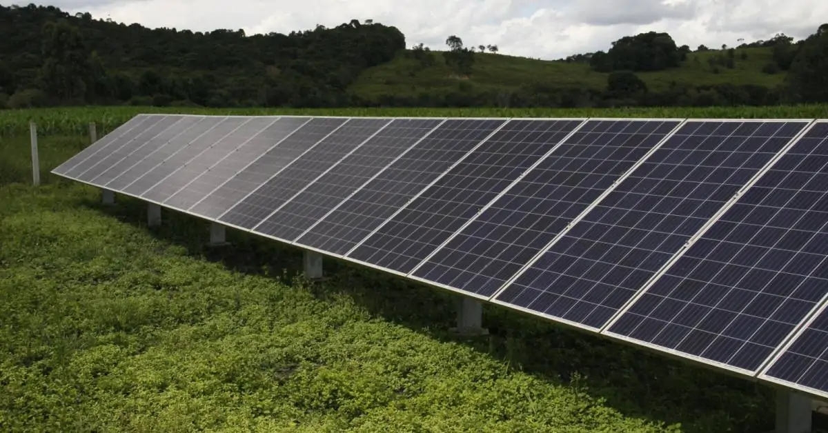 Mais do que aproveitar a energia solar, é investir em eficiência energética