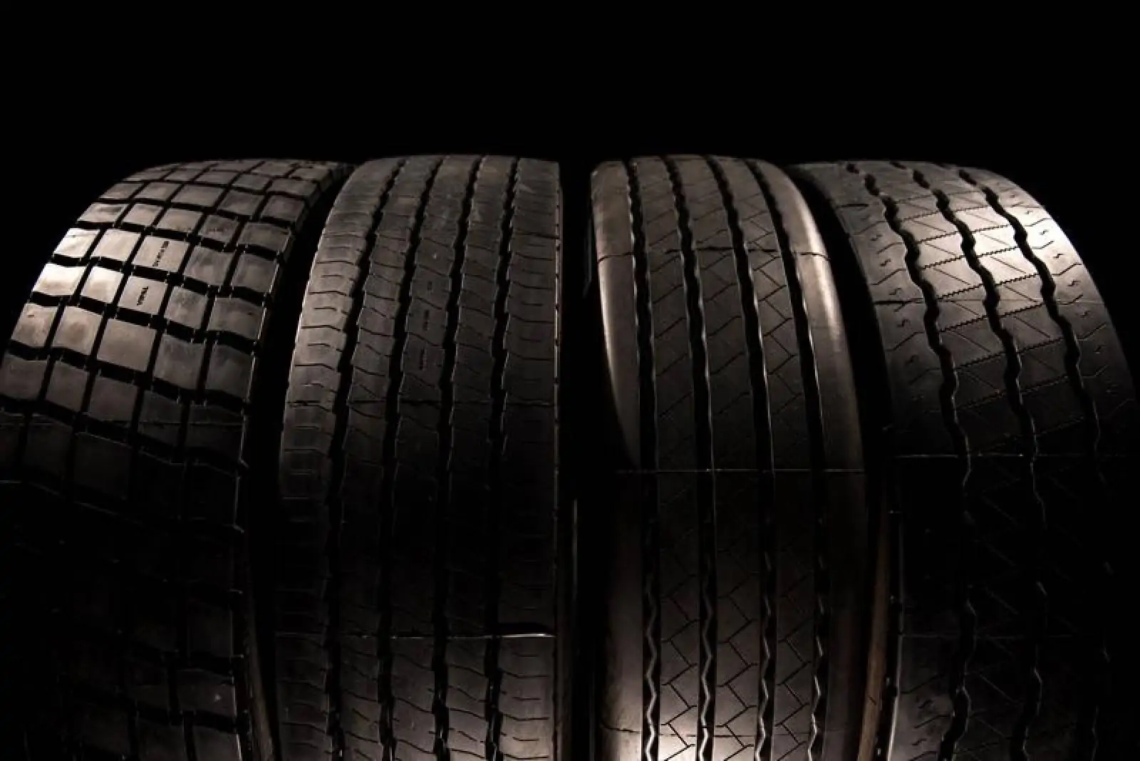 Mercado de pneus encerra o primeiro trimestre em queda de 12%.