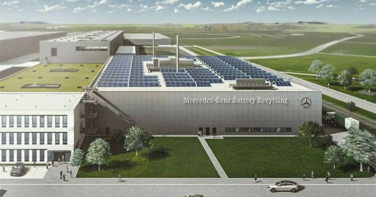 Mercedes vai erguer fábrica para reciclar baterias de elétricos na Alemanha