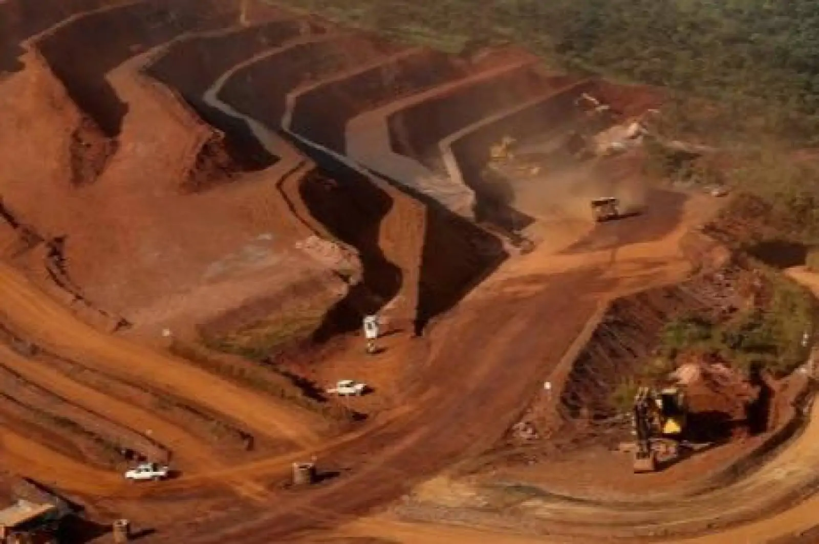 Minério de ferro dispara com anúncio de série de medidas econômicas pela China