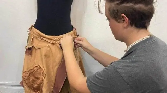Moda sustentável feita a partir de reciclagem é tema de exposição
