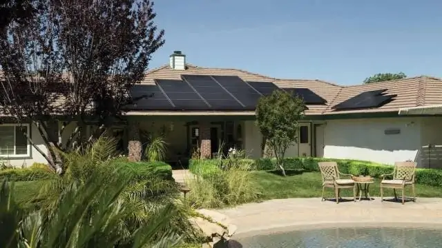 Pesquisadores descobrem maneira econômica de reciclar painéis solares