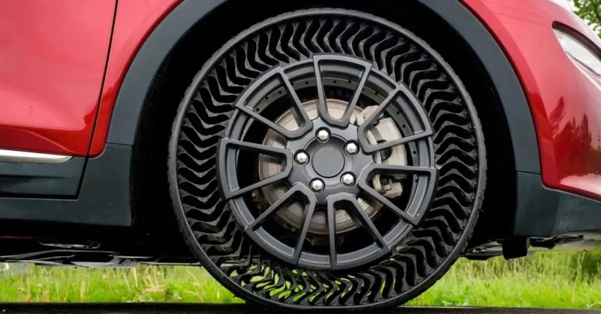 Pneu sem ar e à prova de furo da Michelin ganha data de lançamento