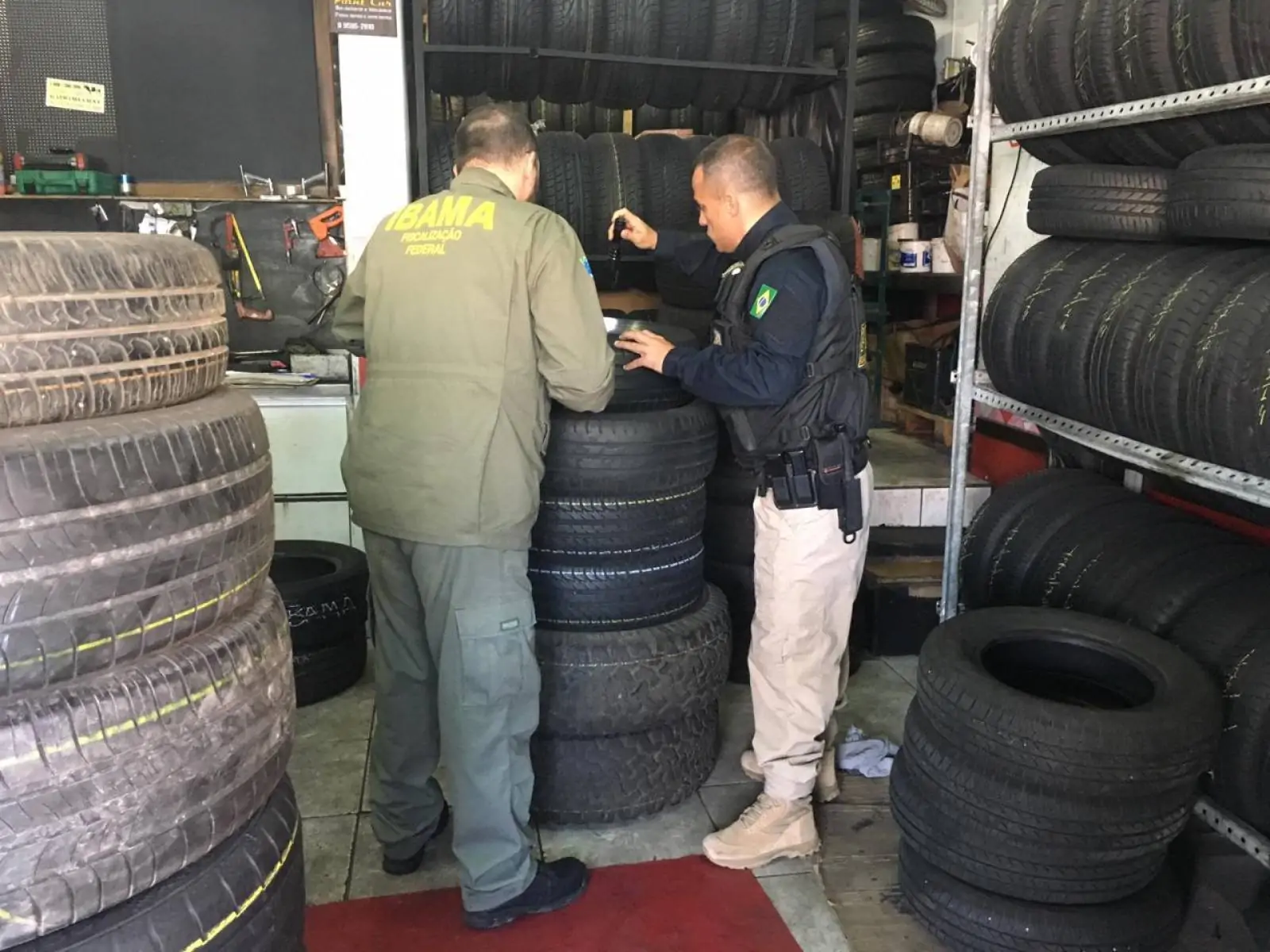 Pneus usados importados ilegalmente