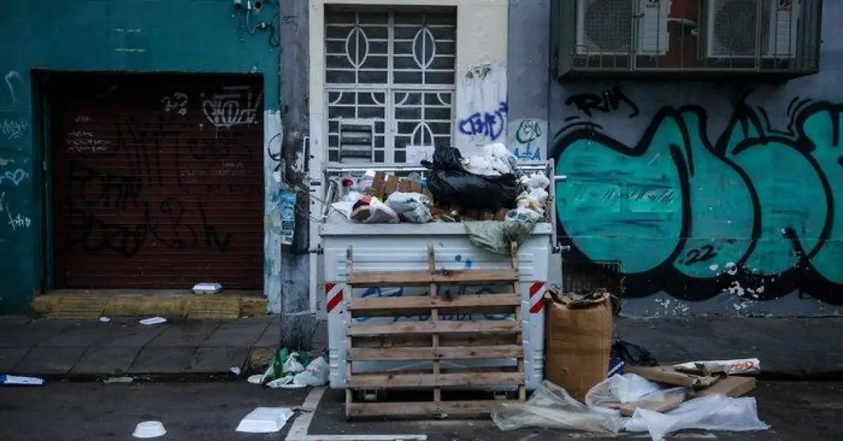 Por que a coleta seletiva não avança em Porto Alegre