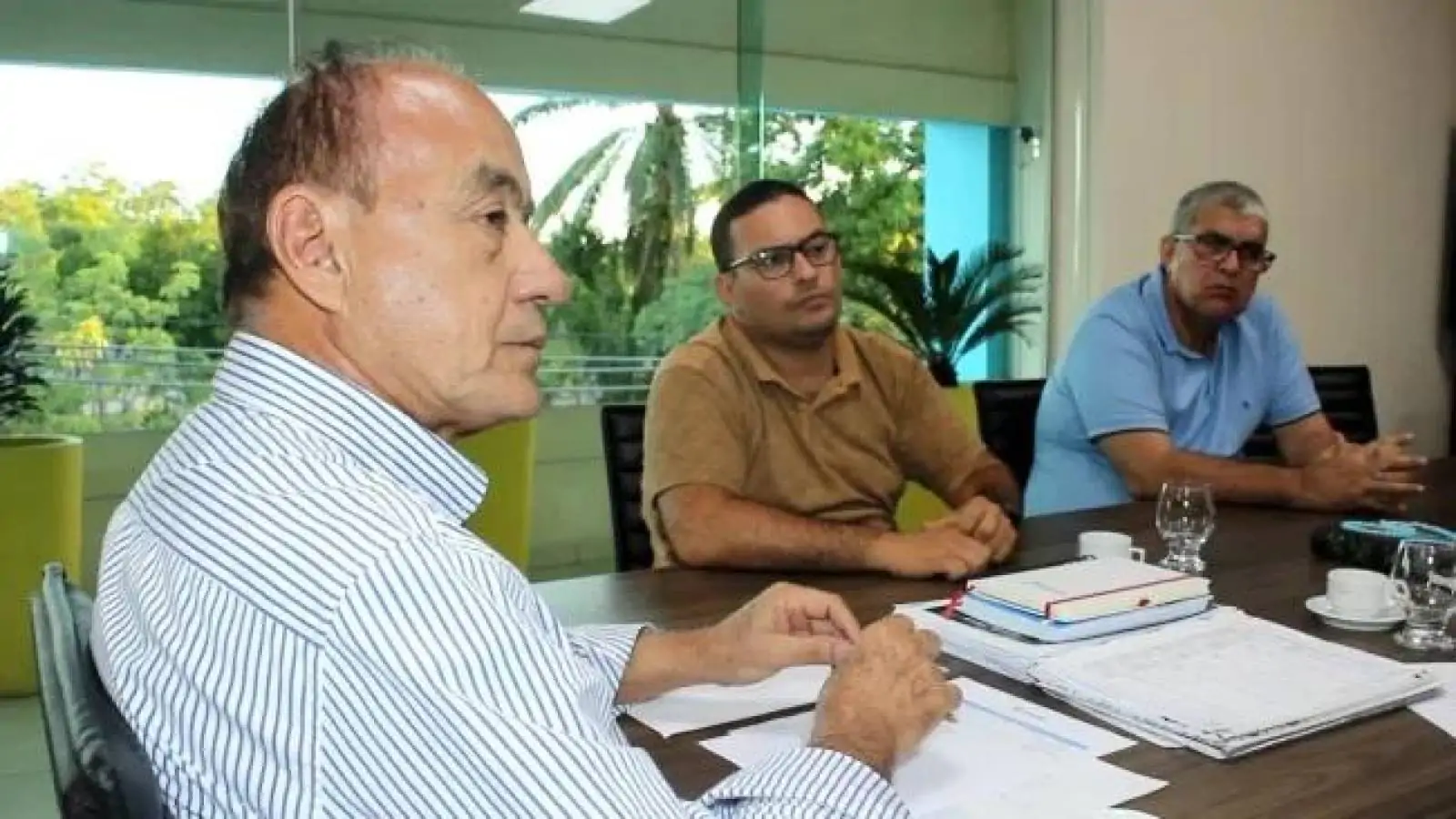 Prefeito de Rio Branco recebe empresa especializada em reciclagem de pneus