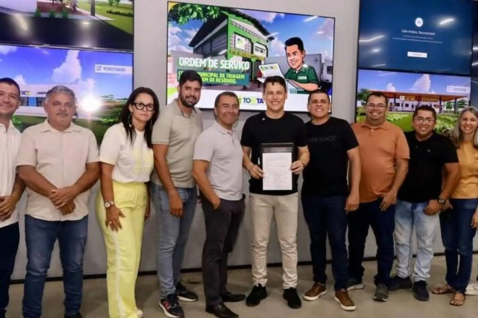 Prefeito de Toritama assina ordem de serviço para construção do Centro de Reciclagem