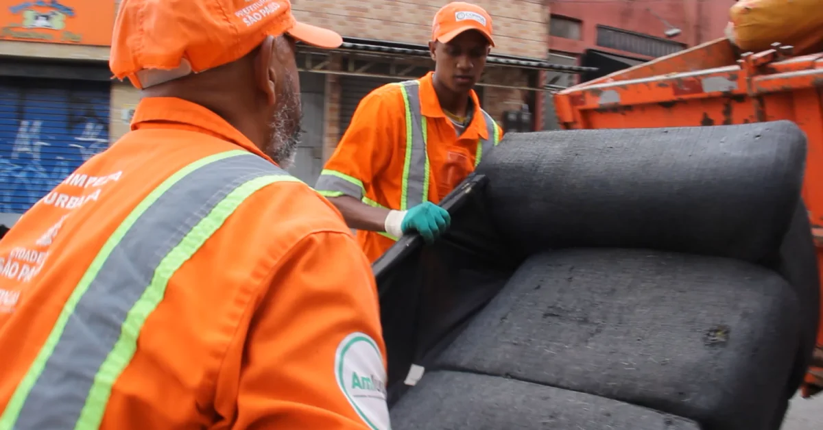 Prefeitura anuncia novos ecopontos na maior feira de gestão de resíduos sólidos da América Latina