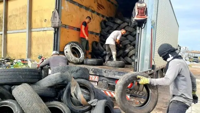Prefeitura de Macapá recolhe pneus usados em borracharias para reciclagem