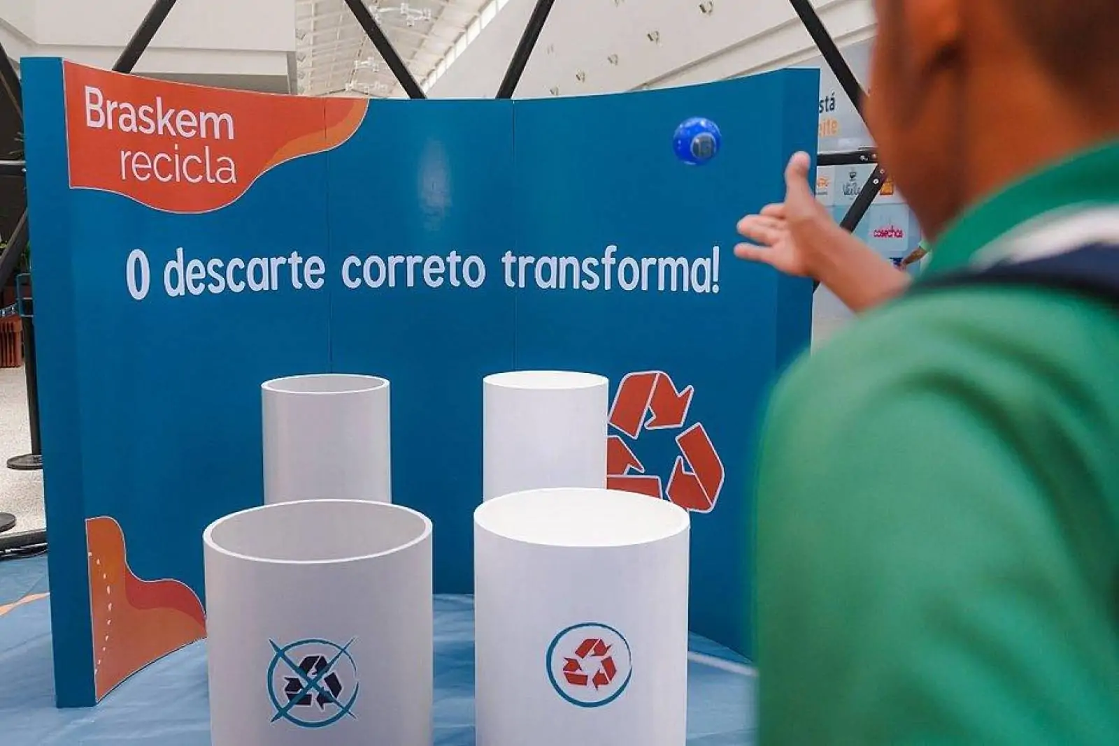 Projetos reciclam mais de 2,4 mil toneladas de resíduos na RMS