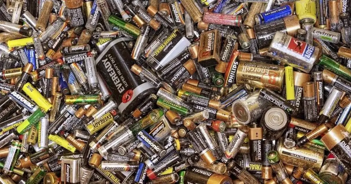 Quase 1.300 toneladas de pilhas e baterias foram enviadas para a reciclagem em 2023