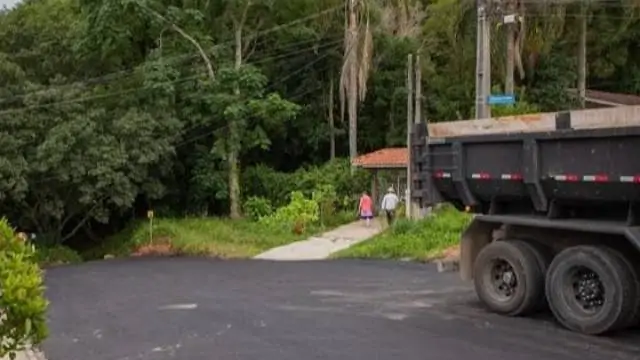 Reciclagem de pavimento: entenda como é feita a revitalização em ruas de Curitiba