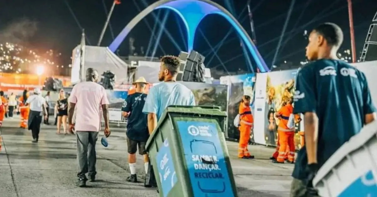 Reciclagem no Carnaval da Sapucaí 2023 entra para livro dos recordes