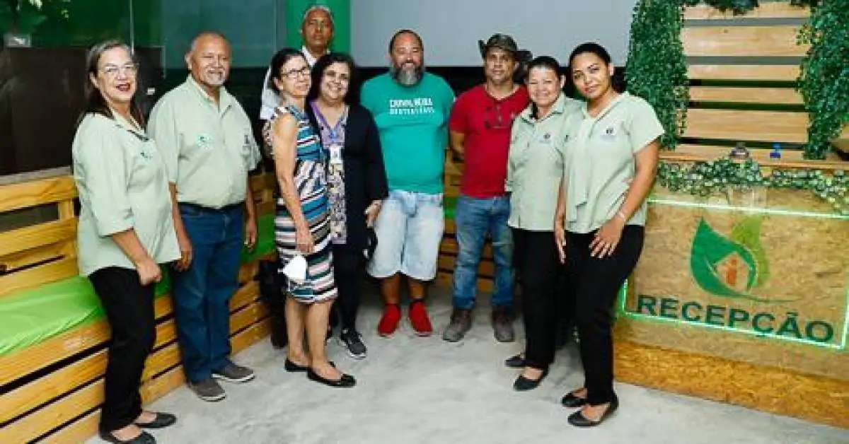 Representantes do TRT-6 visitam cooperativa de reciclagem em Olinda