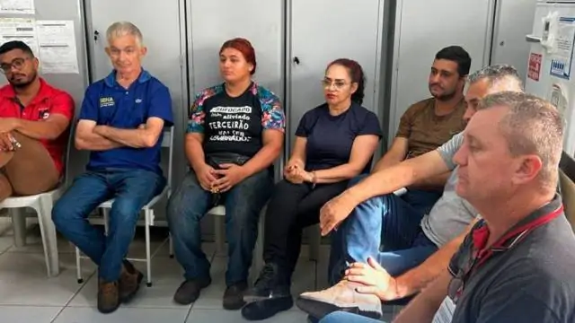 Reunião com empresários de pneus no município.