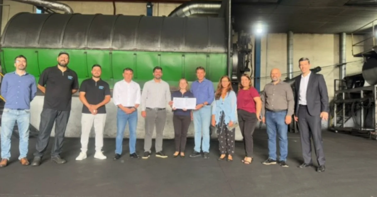RS entrega primeira licença ambiental para reciclagem de pneus