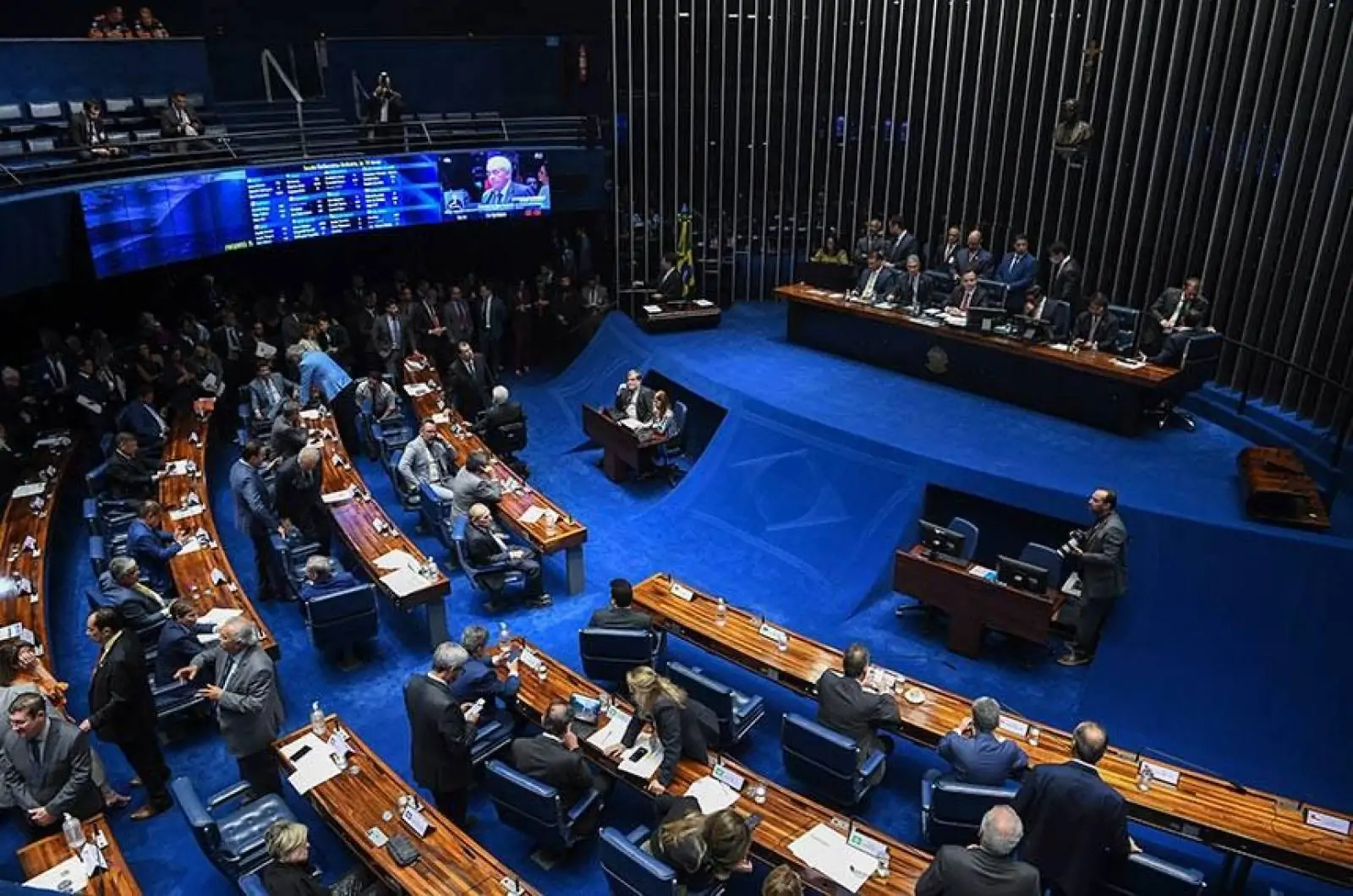 Senado aprova projeto que proíbe importação de lixo